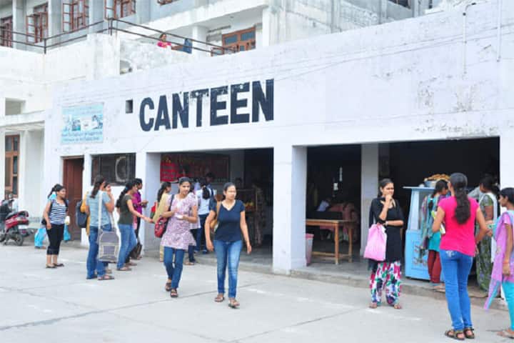 cafeteria